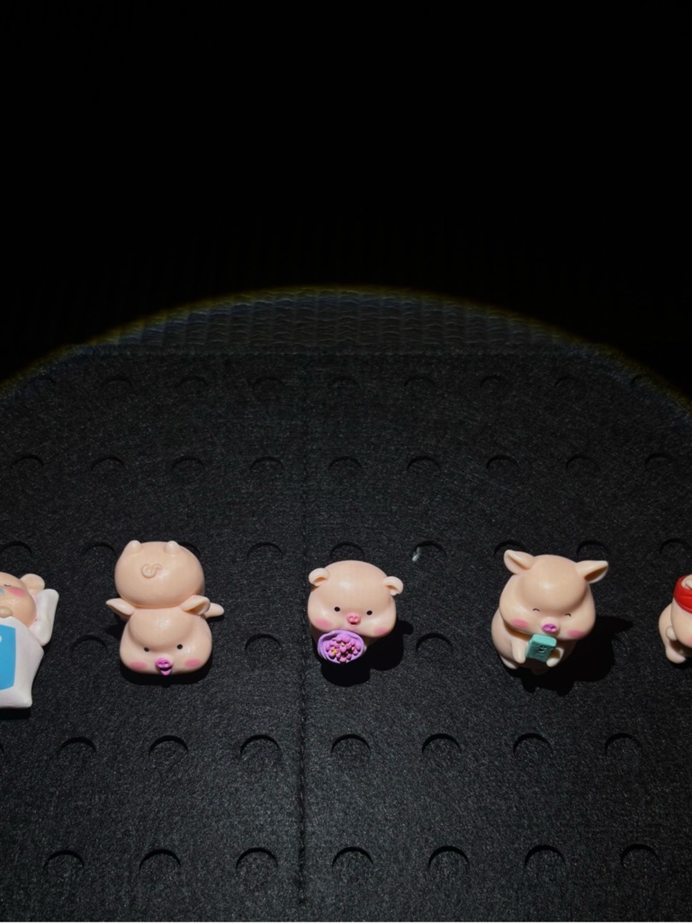 Piglet croc charm Set - Picture 3 of 7